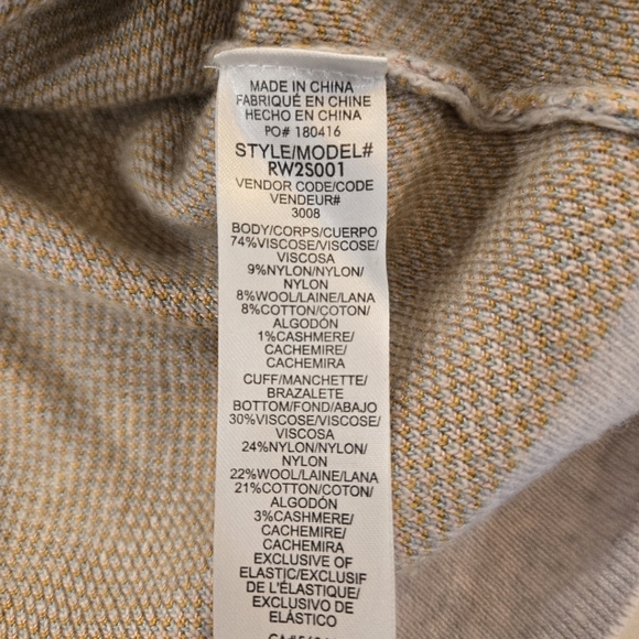 NWT Splendid Ziggy Star Oversized Crewneck Sweater White Blue Yellow Size Small - Picture 12 of 13